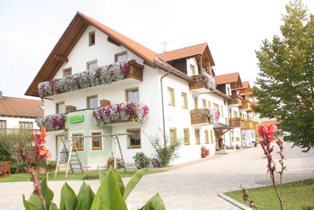 Hotel Garni Hopfengold Wolnzach Exterior foto